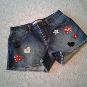 🌺 NWOT Lyn Around Stretch Denim Sequined Jean Shorts